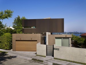 Lakehouse Residence