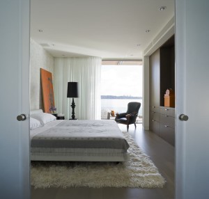 Lakehouse Residence