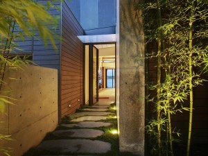 Lakehouse Residence
