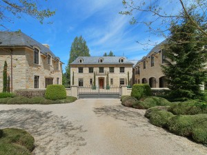 Courtyard Residence