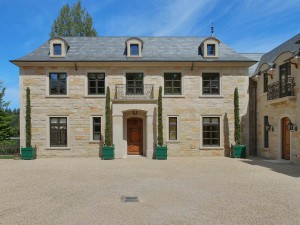 Courtyard Residence