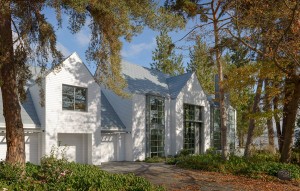 Lake Cove Residence