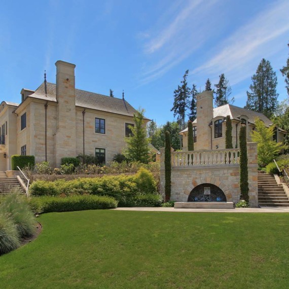 Courtyard Residence